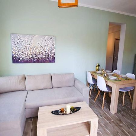 Stella Boutigue Rooms Néa Péramos Kültér fotó