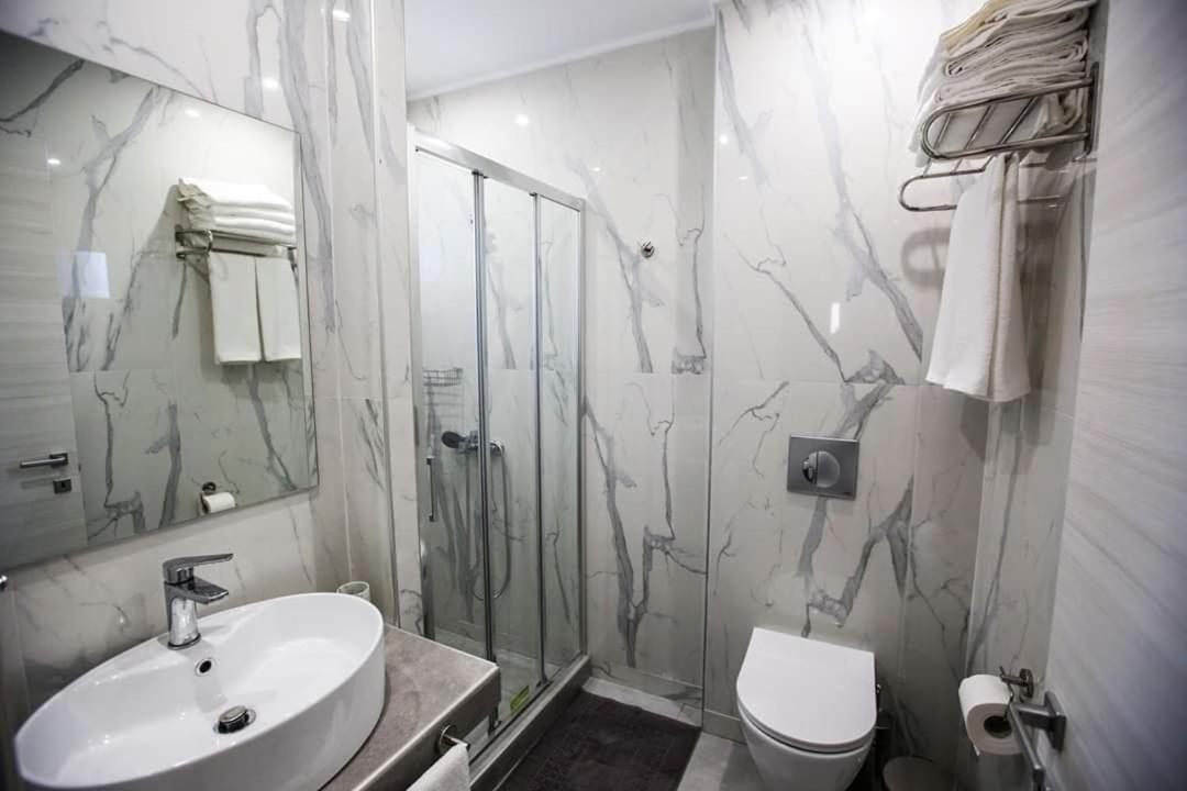 Stella Boutigue Rooms Néa Péramos Kültér fotó
